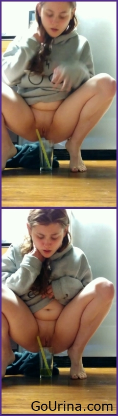 Emberlayne Squirt Desperation In The Kitchen 2025