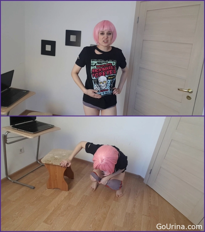 She Pees for You - Locked In The Room, Pee On The Floor, Xandra Black, pee clip - 2025