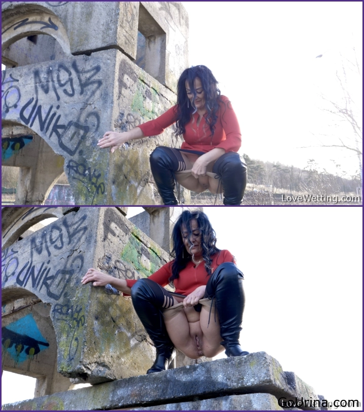 Realistic Pee - Pissing scene 2, Yasmin, pee flare - 2025