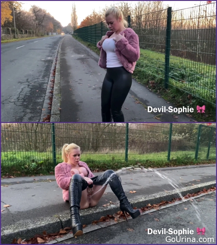 Devil Sophie Public Street Flooding With Piss, Come And Lick Me Clean 2025