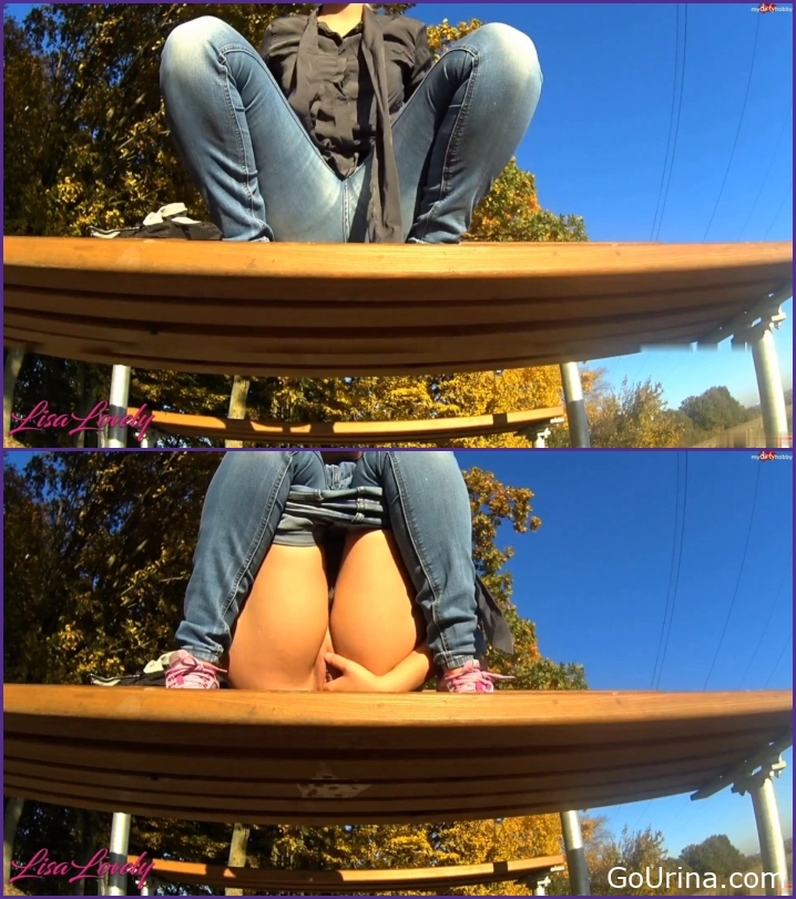 LisaLovely - Public Piss – On the park bench in the city park