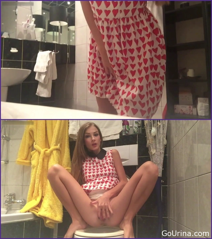 Marycandy Aka Maryfress Aka Fressia Bathroom Pee 2025