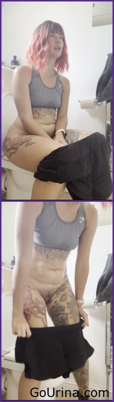 Wet and Moaning - Morning pee, Yourhikerbabe, pee drops - 2025