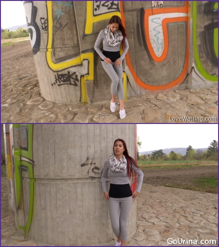 Girl Piss Stuck - Paula Shy, Idiotic Photographer, pee focus - 2025