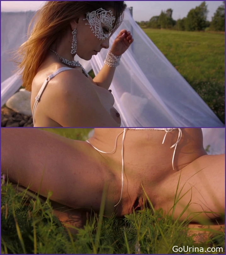 Wet Seduced Girl, Selfie, MPEG-4, Jane, 143 MB, 2025, pee vibe