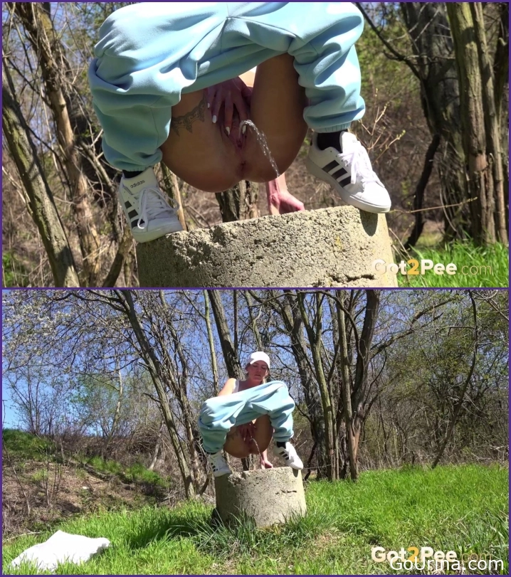 Must Pee, Claudia Macc relieves herself over the grass, MPEG-4, 157 MB, 2025, anal piss