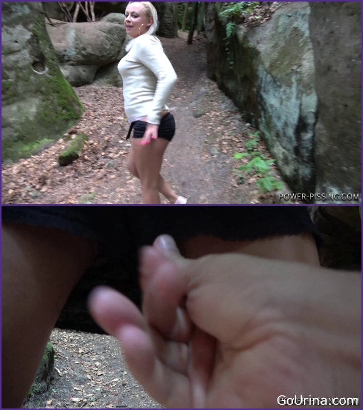 Naomi Nevena Best Crawl-Piss Ever 2025