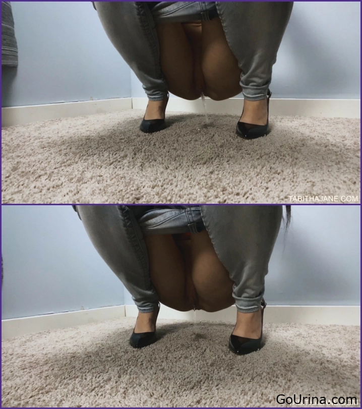 I just piss on carpet floor 2025