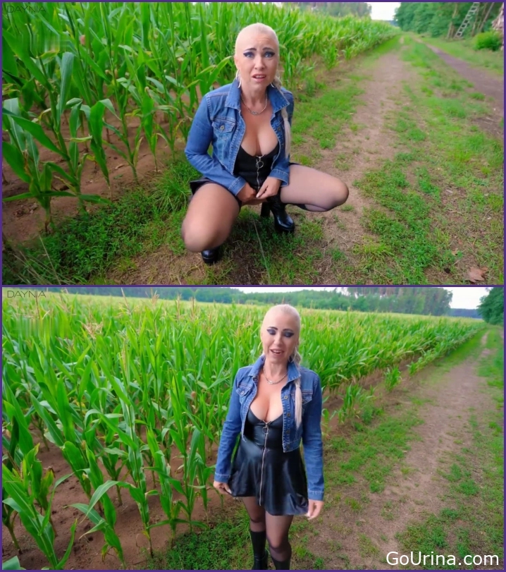 Daynia Perverted MILF made FARMER hot with the PISS 2025