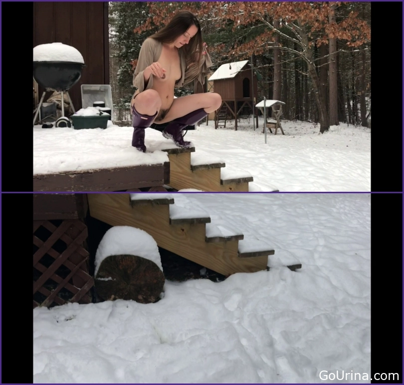 Soaked to the Core, Naked Lily Pees In The Snow, MPEG-4, Lily Anne, 60.9 MB, 2025, pissing love